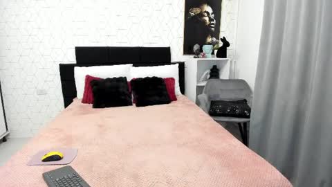 Heidi online show from August 11, 2:08 pm