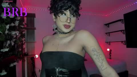 heka_prudence online show from August 2, 8:43 am