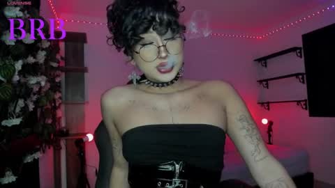 heka_prudence online show from August 2, 1:07 pm