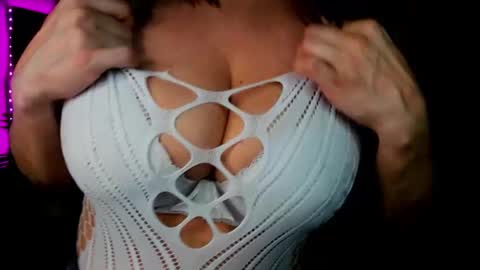 Helen online show from April 13, 6:51 pm