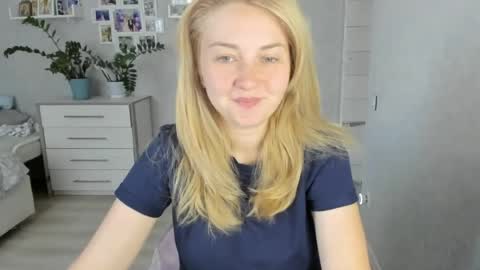 Helen sven online show from August 17, 8:08 am