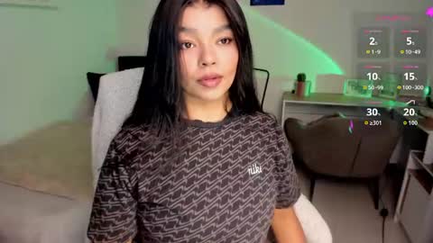 helen_miller online show from August 14, 12:14 am