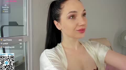 helen_sparkk online show from July 28, 2:17 am