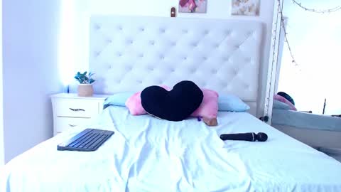 your love online show from August 14, 2:43 pm