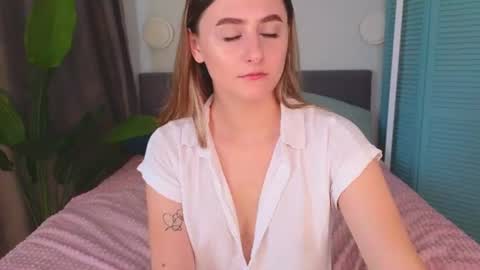 Helen online show from August 6, 11:20 am