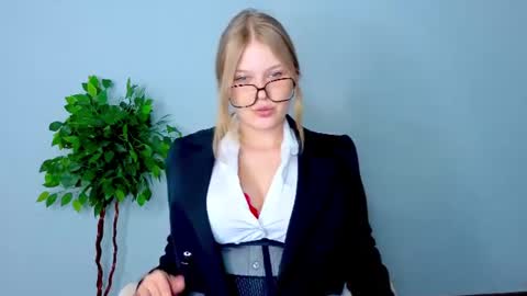 Helena online show from August 5, 9:07 am
