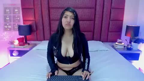 helenrox online show from August 15, 3:43 am