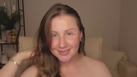 Helen online show from August 3, 7:26 am