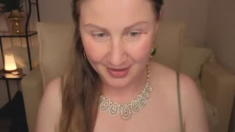 Helen online show from August 6, 8:35 am