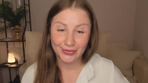 Helen online show from August 14, 7:23 am