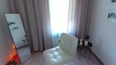 Helen online show from August 2, 5:14 am
