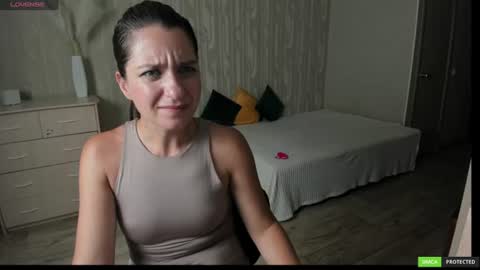 Helen online show from July 18, 2:40 pm