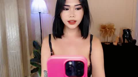 Helery online show from August 12, 3:42 am