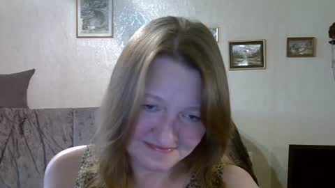 helgacharming online show from August 6, 3:55 pm