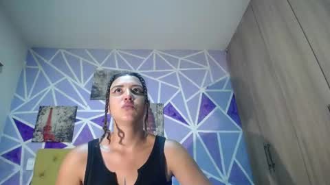 hellen maya online show from June 14, 8:33 am