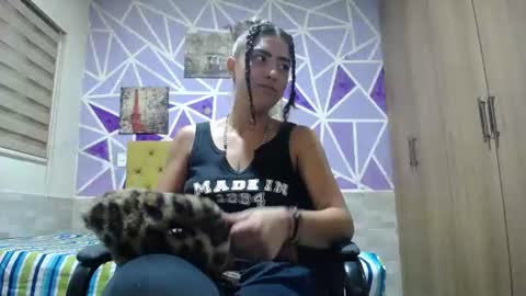 hellen maya online show from June 24, 7:32 am