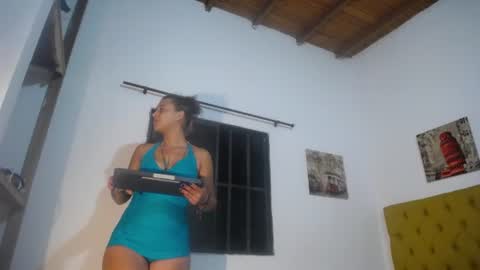 hellen maya online show from June 26, 7:12 am