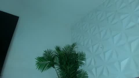 hellen     online show from August 8, 12:43 am