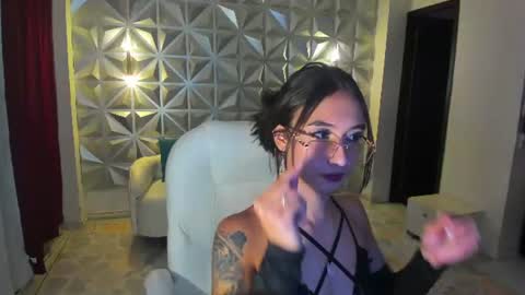 Hellen online show from July 30, 4:03 pm