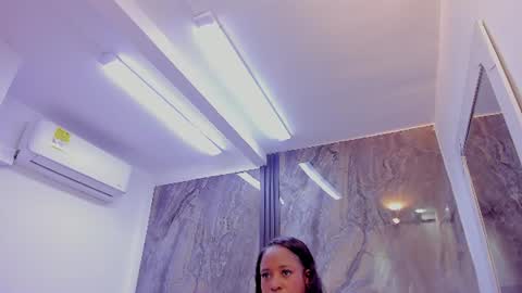 Hellen johanson online show from June 21, 6:31 pm