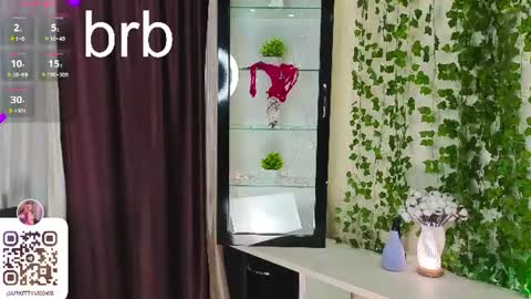 Helly online show from August 15, 11:47 am
