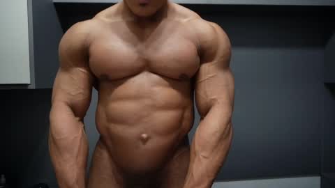 henrimusclee online show from April 9, 9:19 pm