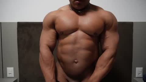 henrimusclee online show from June 29, 10:33 pm