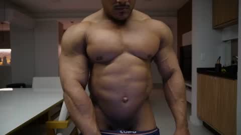 henrimusclee online show from August 13, 10:24 pm
