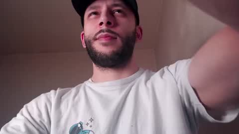 HenryAxe online show from July 26, 1:27 pm