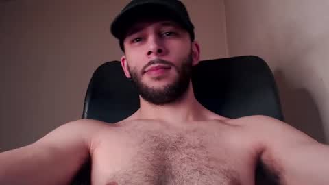 HenryAxe online show from July 26, 2:33 pm
