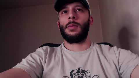 HenryAxe online show from August 9, 4:41 pm