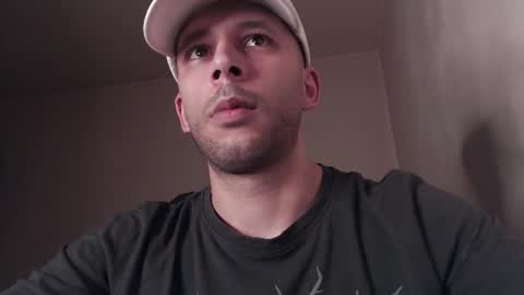 HenryAxe online show from August 13, 10:02 pm