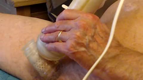 henryjxxx online show from August 7, 12:10 am