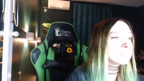 Hentaishiing online show from June 23, 5:47 pm