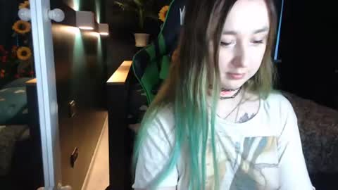 Hentaishiing online show from June 24, 4:42 pm