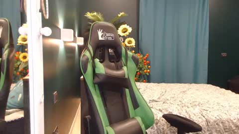 Hentaishiing online show from June 25, 4:21 pm