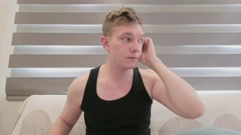 Greg  Alex online show from August 12, 3:20 am