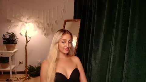 Elise online show from June 23, 3:18 am