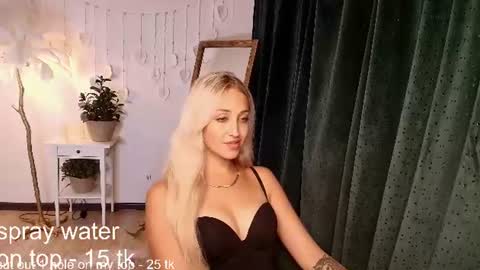 Elise online show from August 8, 4:23 am