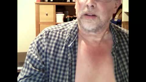 hereford66 online show from May 5, 3:57 pm