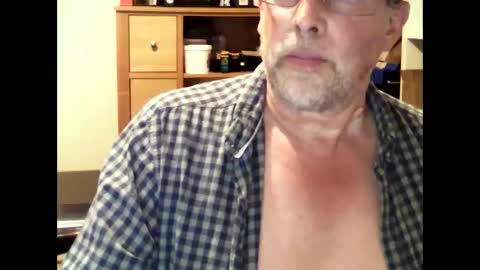 hereford66 online show from May 5, 5:03 pm