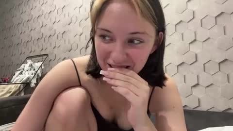 KittyCozy online show from August 17, 3:50 pm