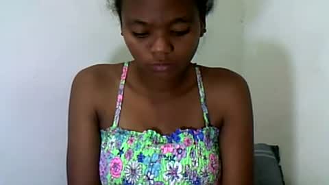 herisse01 online show from August 12, 9:55 am