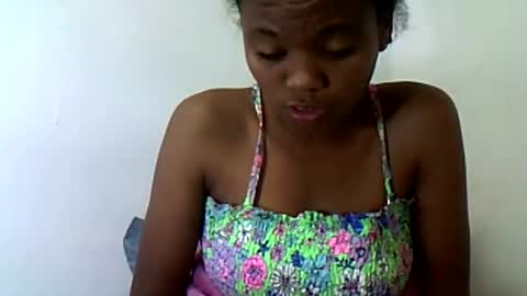 herisse01 online show from August 12, 11:23 am