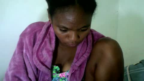 herisse01 online show from August 13, 7:28 pm