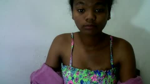 herisse01 online show from August 14, 7:34 am