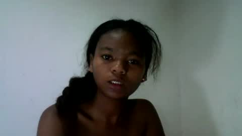 herisse01 online show from August 14, 1:26 pm