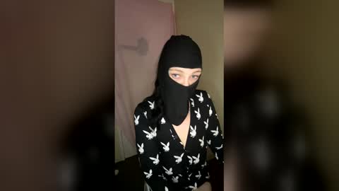 HerPlayroom online show from March 16, 7:18 pm