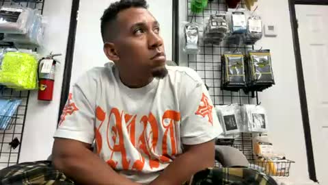 herrokirkland online show from July 18, 2:23 am