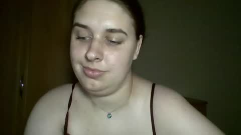 hess_luna_ online show from August 6, 10:14 am